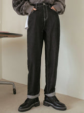 DAZY Slant Pocket Top-stitching Straight Leg Jeans